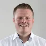 Porträt Robin Hinze, Einkaufsleiter Deutsche Augenoptik